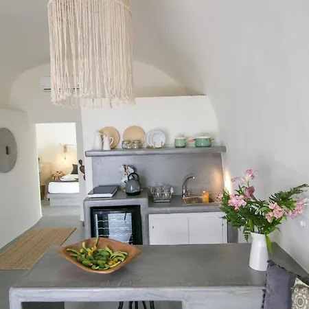 Santorini Hotel 3*
