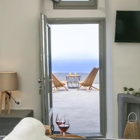 Hotel Santorini 3*