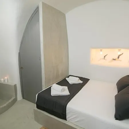 Santorini Vourvoúlos